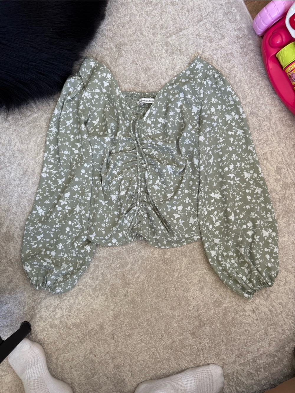 Abercrombie & Fitch Olive Green Floral Puff Sleeve Top
